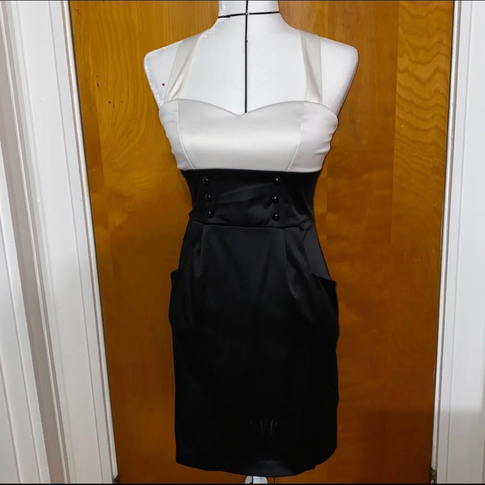 Black & White Dress with Pockets